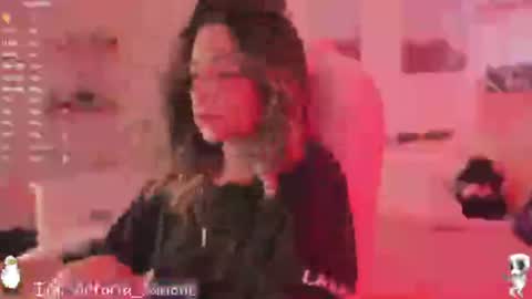 Snapshot of andromeedaa_ chatting on March 12, 2025, 10:07 pm Victoria Senz online show from March 12, 2025, 10:07 pm