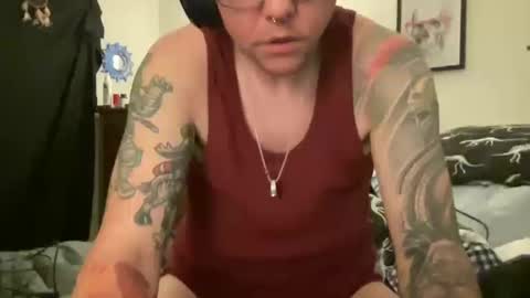 Snapshot of androxkade chatting on October 10, 2025, 7:51 am androxkade online show from October 10, 2025, 7:51 am