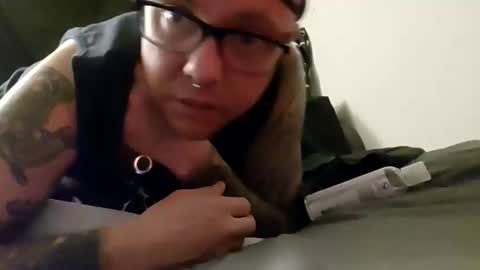 Snapshot of androxkade chatting on October 12, 2025, 7:40 am androxkade online show from October 12, 2025, 7:40 am