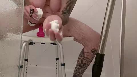 Snapshot of androxkade chatting on October 29, 2025, 6:26 am androxkade online show from October 29, 2025, 6:26 am