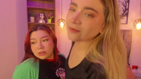 andy_and_emma online show from December 17, 2024, 12:54 pm