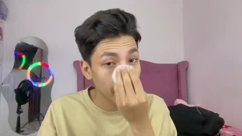 Andy online show from April 23, 2026, 12:04 pm