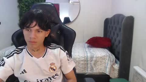 Snapshot of andy_dan1 chatting on January 14, 2025, 12:35 pm andy_dan1 online show from January 14, 2025, 12:35 pm