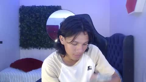 Snapshot of andy_dan1 chatting on January 28, 2025, 6:17 pm andy_dan1 online show from January 28, 2025, 6:17 pm