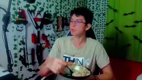 Snapshot of andy_gray01 chatting on November 25, 2025, 10:43 pm Andy Gray online show from November 25, 2025, 10:43 pm