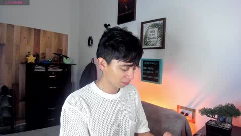 Snapshot of andy_guez_11 chatting on December 7, 2024, 12:56 pm andy_guez_11 online show from December 7, 2024, 12:56 pm