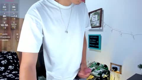 Snapshot of andy_guez_11 chatting on January 28, 2025, 1:59 pm andy_guez_11 online show from January 28, 2025, 1:59 pm