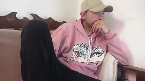 Snapshot of andy_magic_ chatting on October 24, 2025, 10:28 pm andy_magic_ online show from October 24, 2025, 10:28 pm