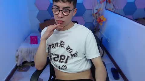 Andy online show from July 4, 2026, 8:48 pm