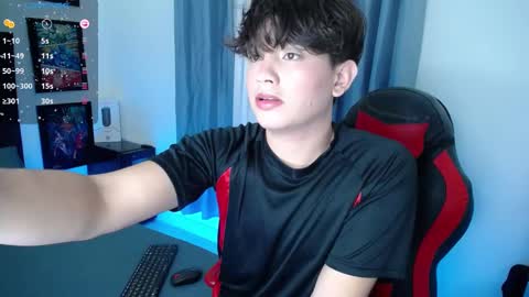 Snapshot of andyboy_19 chatting on December 7, 2024, 11:12 pm andy online show from December 7, 2024, 11:12 pm