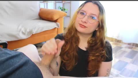 Cherry online show from December 2, 2025, 3:07 pm