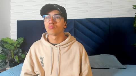 Andy Joy  online show from April 6, 2026, 10:16 am