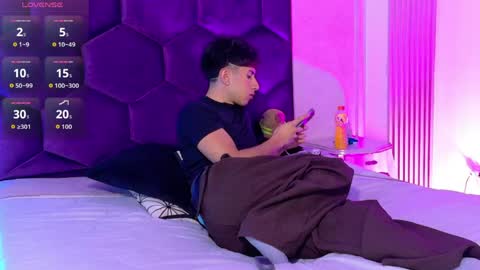 andyjustgame  online show from April 16, 2026, 4:24 am