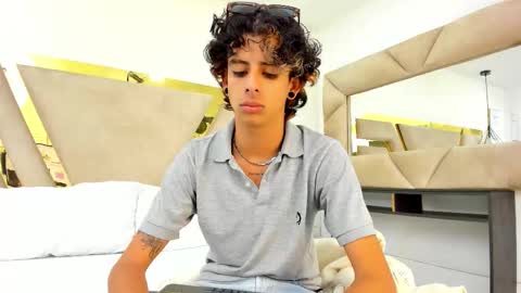 Snapshot of andyxibrat chatting on September 30, 2025, 7:19 pm andyxibrat online show from September 30, 2025, 7:19 pm