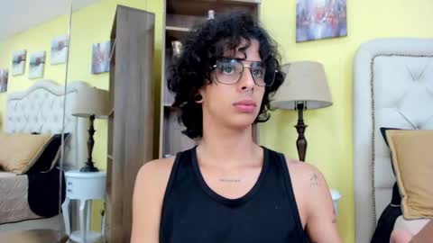 andyxibrat online show from December 15, 2025, 7:40 pm