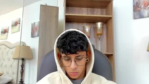 andyxibrat online show from May 18, 2026, 12:00 pm