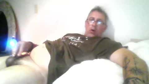 andyyyyyy35 online show from September 11, 2025, 12:16 pm