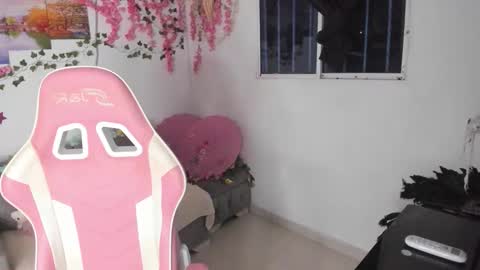          online show from February 10, 2026, 1:21 am