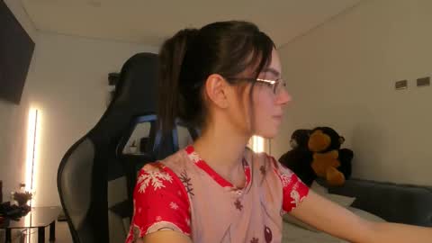      online show from March 6, 2026, 3:25 am