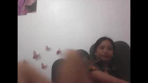 Snapshot of ange011 chatting on April 16, 2026, 4:02 am ange011 online show from April 16, 2026, 4:02 am
