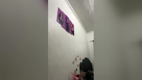 Snapshot of ange011 chatting on May 4, 2026, 7:26 am ange011 online show from May 4, 2026, 7:26 am