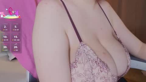 Snapshot of ange_boob chatting on February 9, 2026, 3:16 pm Ange online show from February 9, 2026, 3:16 pm