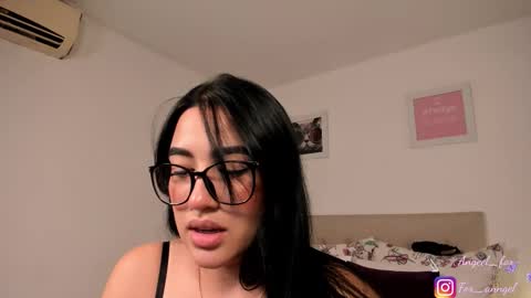 Angel  online show from November 23, 2025, 3:28 am