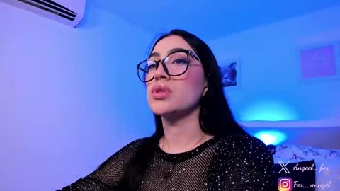 Angel  online show from November 24, 2025, 12:21 am