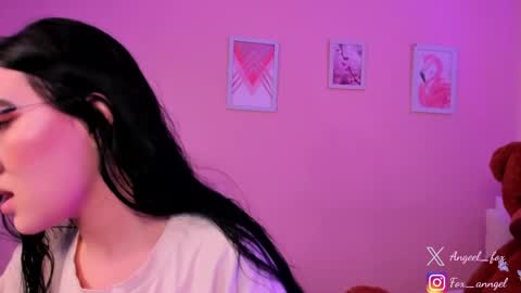 Angel  online show from March 26, 2026, 3:12 am