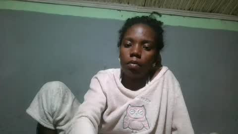 Snapshot of angeeliine chatting on June 11, 2026, 8:40 pm angeeliine online show from June 11, 2026, 8:40 pm
