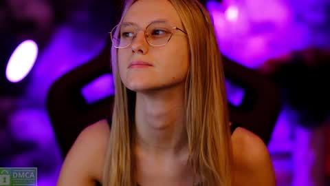 angeellina online show from January 9, 2025, 5:33 pm