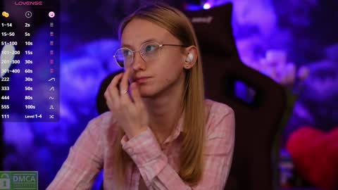 angeellina online show from January 22, 2025, 8:17 pm