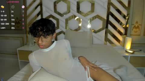 Snapshot of angel__sweet18 chatting on January 13, 2025, 1:17 pm online show from January 13, 2025, 1:17 pm