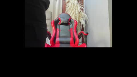 Snapshot of angel_adamx chatting on October 12, 2025, 4:00 am Angel online show from October 12, 2025, 4:00 am