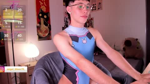 Angel   help me with 100 thumbs up online show from March 30, 2026, 7:59 pm