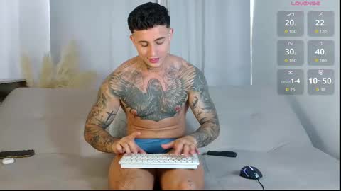 Snapshot of angel_boy01 chatting on April 24, 2026, 4:31 pm angel_boy01 online show from April 24, 2026, 4:31 pm