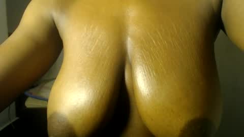 Snapshot of angel_daisyy chatting on July 24, 2026, 9:46 pm Daisy online show from July 24, 2026, 9:46 pm