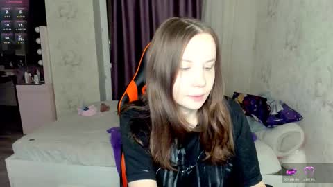 Snapshot of angel_doll585 chatting on October 29, 2025, 12:35 am Fallen Angel online show from October 29, 2025, 12:35 am