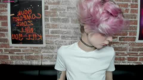 Snapshot of angel_julles chatting on May 2, 2026, 3:11 am Angel Dust online show from May 2, 2026, 3:11 am