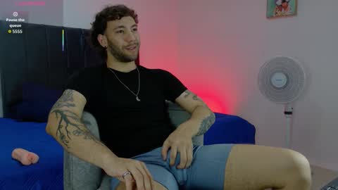 angel_kyrozz online show from February 28, 2026, 7:15 pm