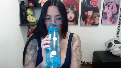 Snapshot of angel_love_90 chatting on February 10, 2025, 11:34 pm Angel online show from February 10, 2025, 11:34 pm