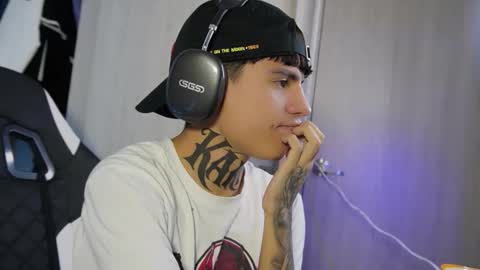 angel_luna0 online show from June 9, 2026, 5:19 am