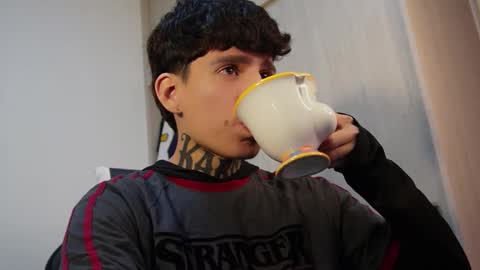 angel_luna0 online show from June 10, 2026, 5:18 am