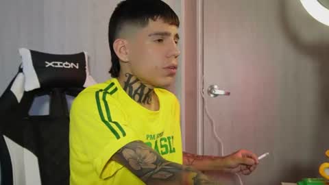 angel_luna0 online show from June 12, 2026, 12:42 am