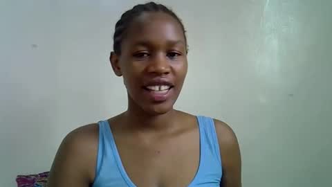 angel_mia5 online show from November 14, 2025, 12:48 pm