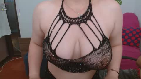 Nayely and Angel online show from February 4, 2026, 7:20 pm