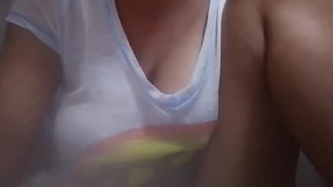 Snapshot of angel_pilipinaxxx10 chatting on February 3, 2026, 2:53 am angel_pilipinaxxx10 online show from February 3, 2026, 2:53 am