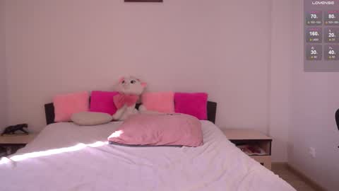 angel_quincy online show from March 18, 2026, 5:43 am