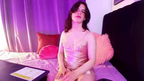 Snapshot of angel_shinyy chatting on April 28, 2026, 12:09 am Angel online show from April 28, 2026, 12:09 am