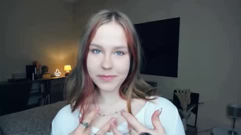 Snapshot of angel_to_burn chatting on September 23, 2025, 9:01 am SofiaSofi online show from September 23, 2025, 9:01 am